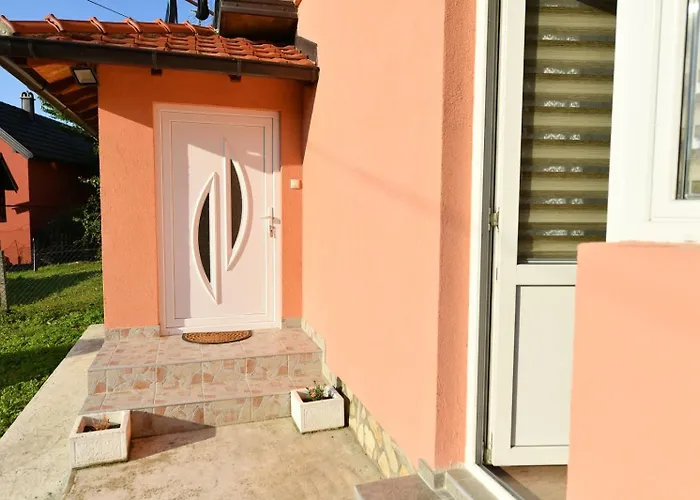 Apartman Poezija